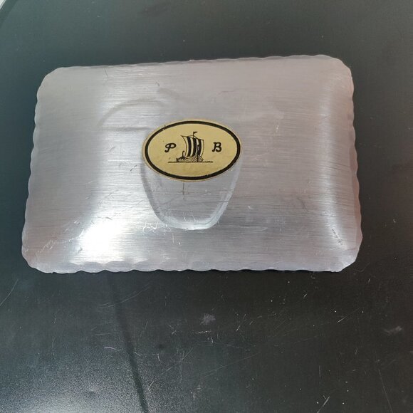 Apple engraved trinket tray metal. Scrolled edges Vintage. Teachers gift - Picture 3 of 3